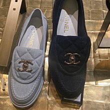 Chanel 24S 春夏大爆款  深丹寧牛仔翻蓋樂福鞋 櫃上缺貨了 Size 38.5 $4xxxx 在途