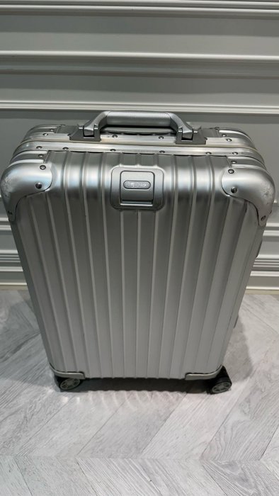 【專櫃$55890】 德國RIMOWA 登機箱 30吋 20吋另TOPAS Titanium鋁鎂合金4輪旅行李箱登機salsa SPORT AIR