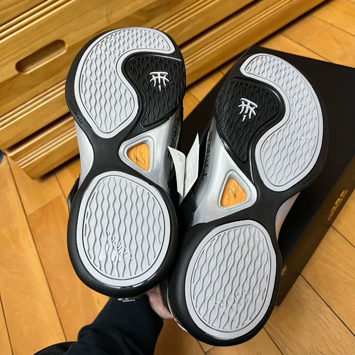 ADIDAS T-MAC 5代 麥迪 籃球鞋 魔鬼氈 運動 包覆 復刻 男款 銀黑 FZ6228