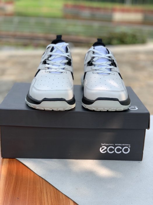ECCO愛步運動鞋男 2023新款 奧途824284 網面透氣戶外鞋減震登山徒步鞋白色39-44