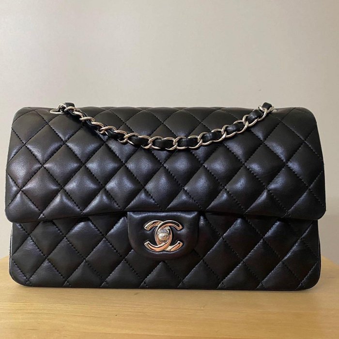 Chanel classic flap 香奈兒經典口蓋包 黑銀羊