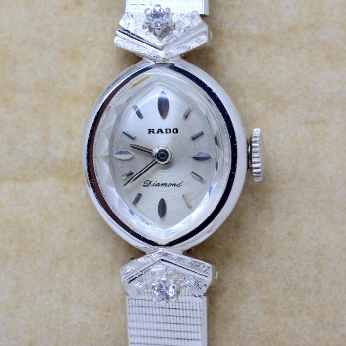 《寶萊精品》RADO 雷達表銀白橢圓袖珍女子錶