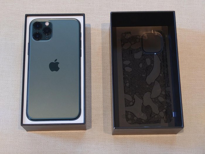 製品 iPhone11PRO256ギガ - スマートフォン・携帯電話