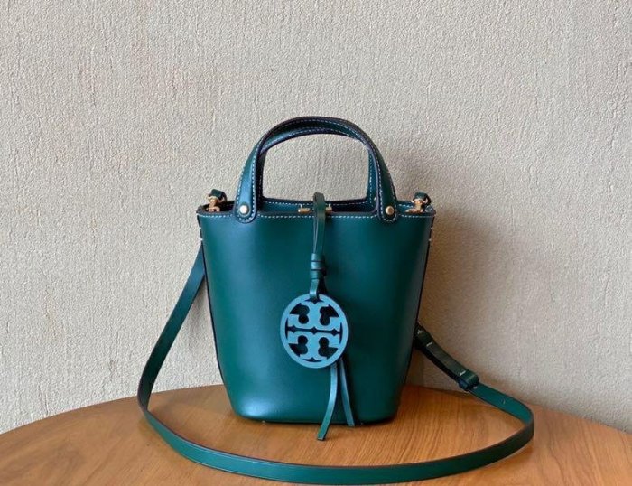 1220:) 美國正品代購?熱銷中 TORY BURCH  TB MILLER HOBO 1902 牛皮小水桶包 逛街包 手提包