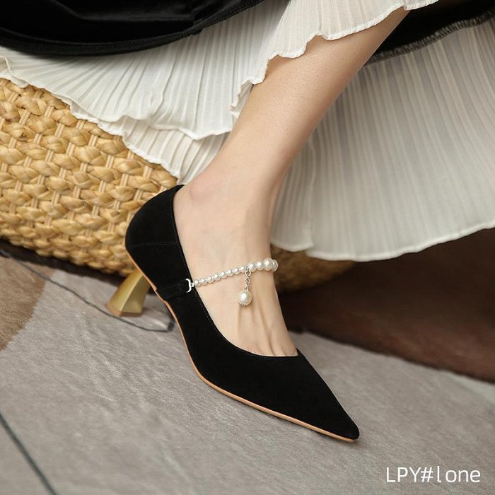 法式高跟鞋設計感小眾尖頭瑪麗珍復古白色珍珠婚鞋小跟氣質女單鞋