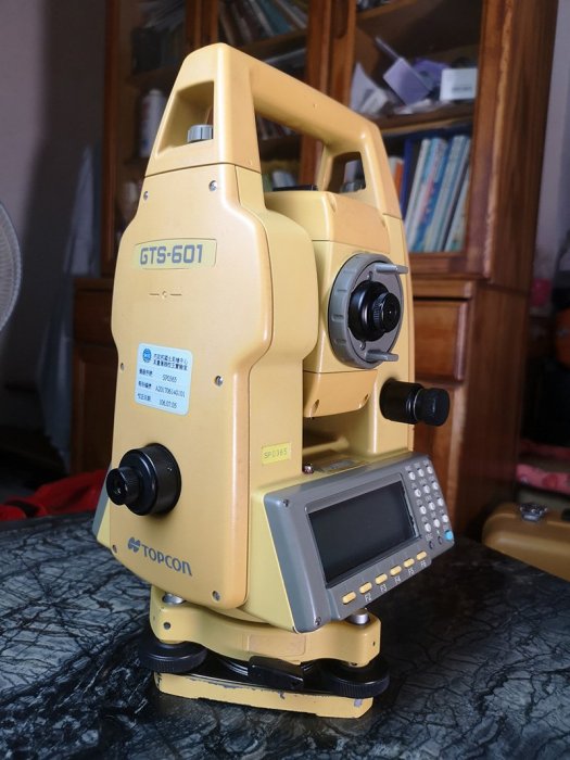 中古Topcon GTS-601 1秒全站儀 光波測距經緯儀