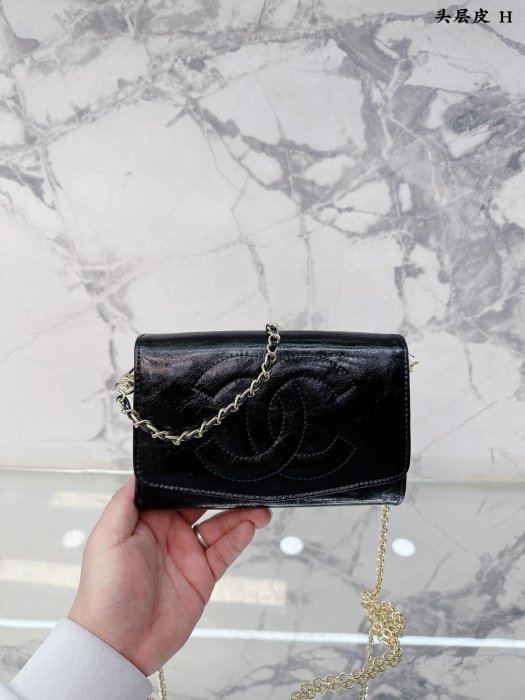Chanel香奈兒 頭層皮 中古 信封包 黑色系的搭配很適這季節 復古氛圍感瞬間拉滿