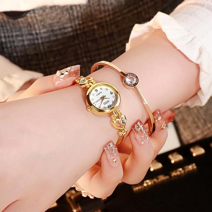 女士手鍊手錶時尚款女新款潮個性韓版簡約水鑽首飾女生休閒腕錶手錶