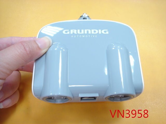 【全冠】GRUNDIG 2A 雙孔點菸器擴充 車充杯 雙孔usb 充電器 車充 USB車充 車用充電器 (VN3958)