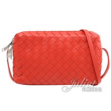 【茱麗葉精品】全新精品 BOTTEGA VENETA 專櫃商品 597329 經典編織羊皮拉鍊斜背包.亮紅 現貨