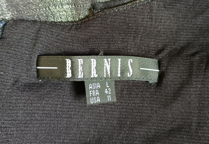 都會名牌~【BERNIS貝爾尼斯】銀灰色鏤空布花苞裙洋裝~