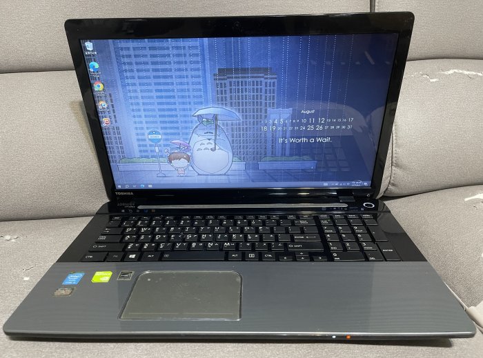 【二手筆電】Toshiba L70-A，i5+SSD+17吋超大螢幕獨顯筆電可上網可視訊可蓄電，保固5天