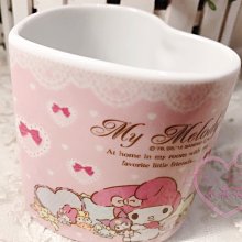 ♥小花花日本精品♥Hello Kitty 美樂蒂Melody粉色愛心陶瓷杯馬克杯水杯心型杯愛心造型站姿蝴蝶結0000