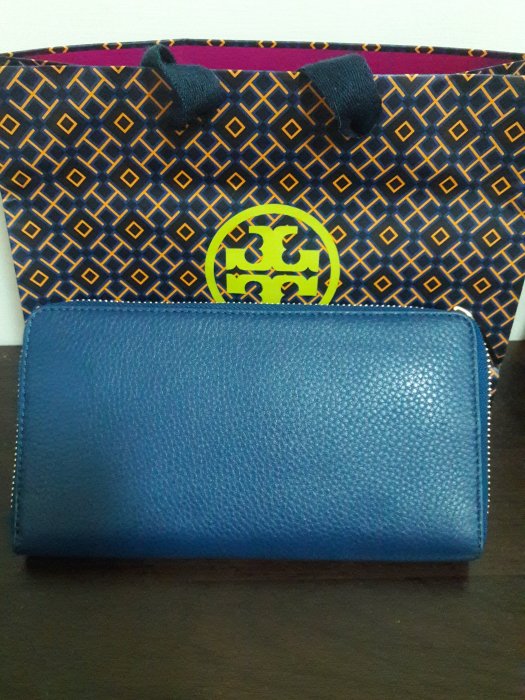 全新正品購TORY BURCH 拉鍊真皮長夾