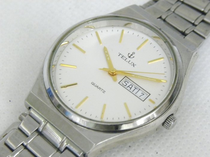 [專業] 石英錶 [TELUX Y75001] 鐵力士 不銹鋼時尚錶[白色面+星+日期]中性錶/軍錶