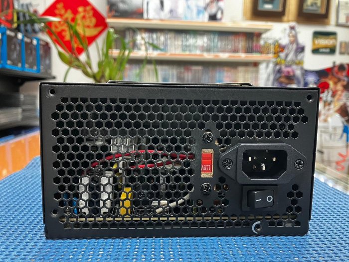 二手良品 翰欣 500W 安規電源供應器 P204