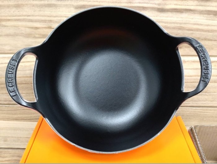 【零網】全新現貨 / Le Creuset 巴蒂鍋 炒鍋 壽喜燒鍋 鑄鐵鍋 24cm