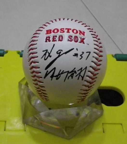 棒球天地--5折賠錢出---岡島秀樹簽名紅襪紀念球.字跡漂亮