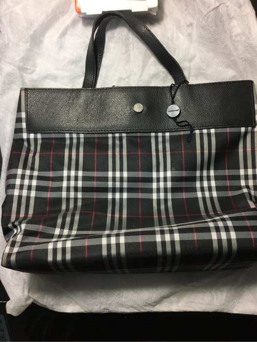 Burberry 手提包 購於機場 真品 二手有使用痕跡