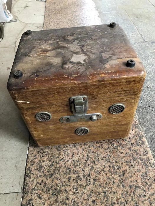 美國古老木箱膽儀器一臺98763