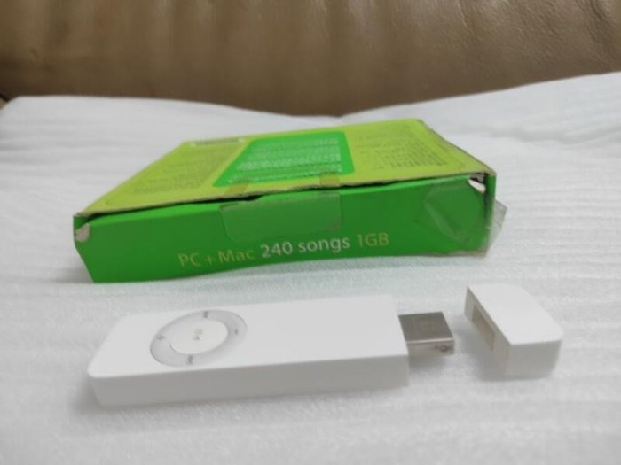 Apple iPod shuffle ( 第一代 ) 1GB MP3音樂播放器 Apple M9725PA/A