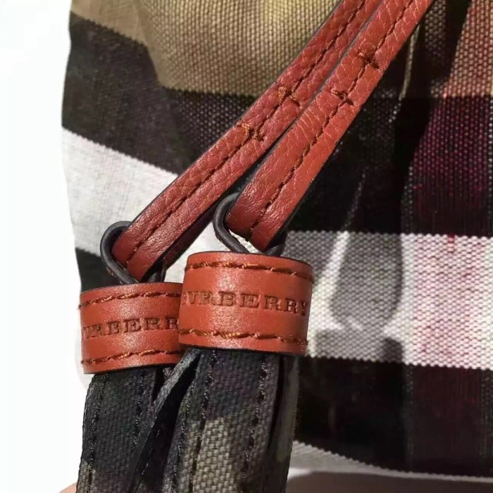 【全新正貨私家珍藏】BURBERRY The Large Ashby Canvas黃麻格子拼迷彩手提單肩水桶包