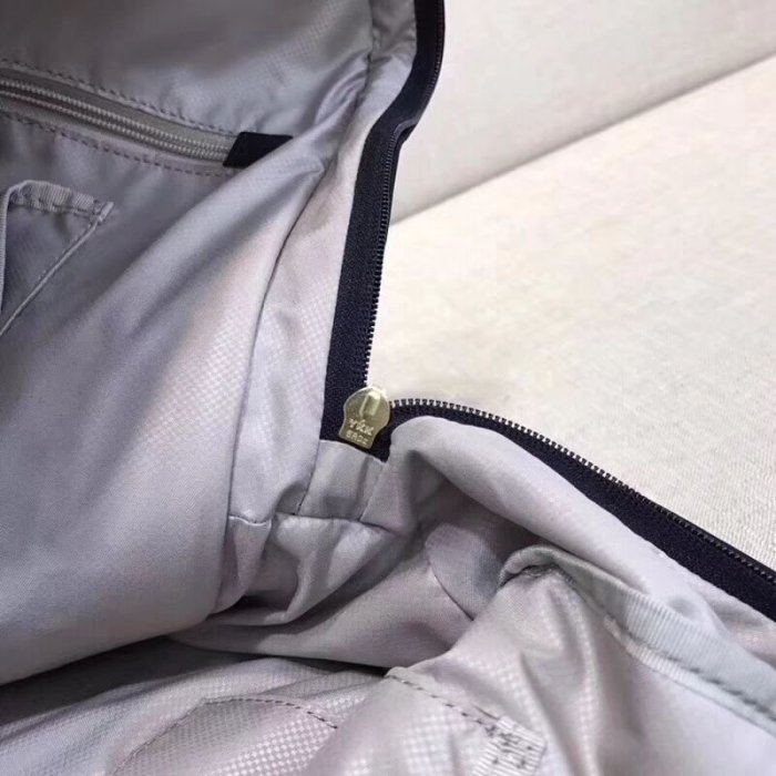 專櫃新款 Tumi 降落傘防水尼龍面料 雙肩包 學生書包 後背包