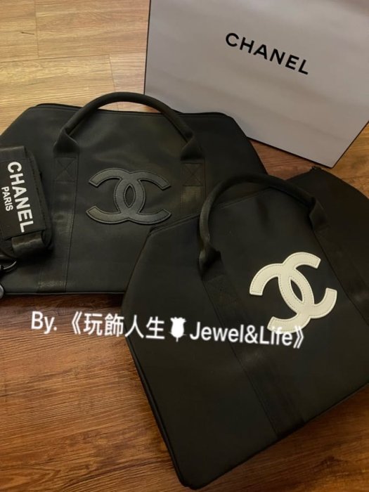 品牌VIP經典贈品MAKE UP系列💯 Chanel 超美 基本款皮質LOGO 加厚尼龍防潑水材質 黑白配色 旅行袋 斜背包 行李袋