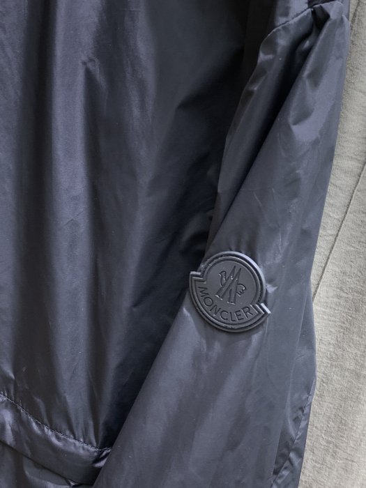 『名品站』Moncler立領外套 英倫風型男休閒外套 原單大牌 專櫃精品 高質感防曬透氣網眼夾克6AT863