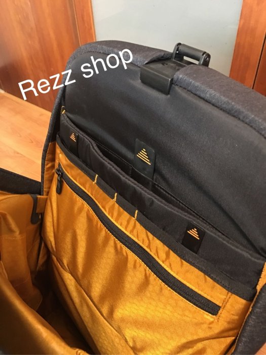 (已售出)The north face access pack 限量 背包  北臉 頂級 機能 防盜 收納 筆電包