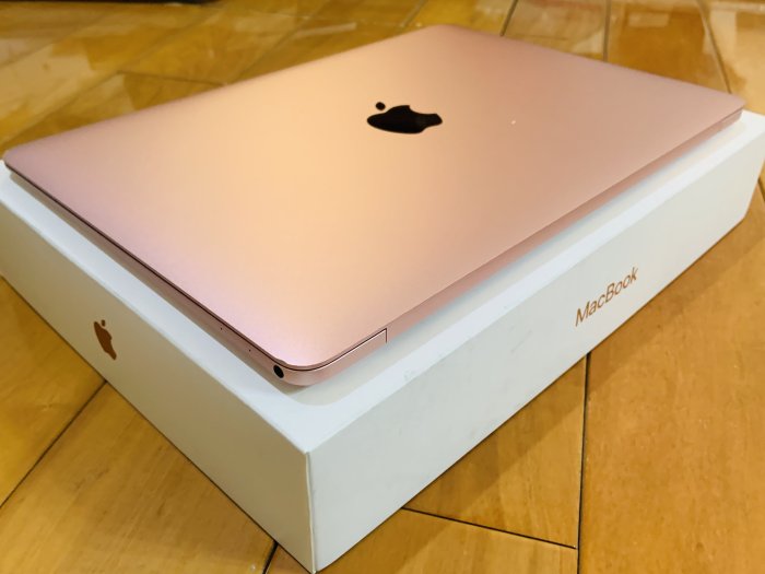 台中2016年MacBook Retina 12吋m3 8G 256G 有傷玫瑰金Apple 蘋果電腦