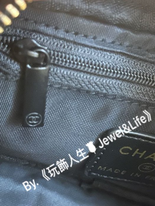 品牌VIP經典贈品MAKE UP系列💯 Chanel 超美 雙C LOGO 黑色皮穿鍊 菱格紋 輕便 鍊條包 相機包 斜背包 小方包