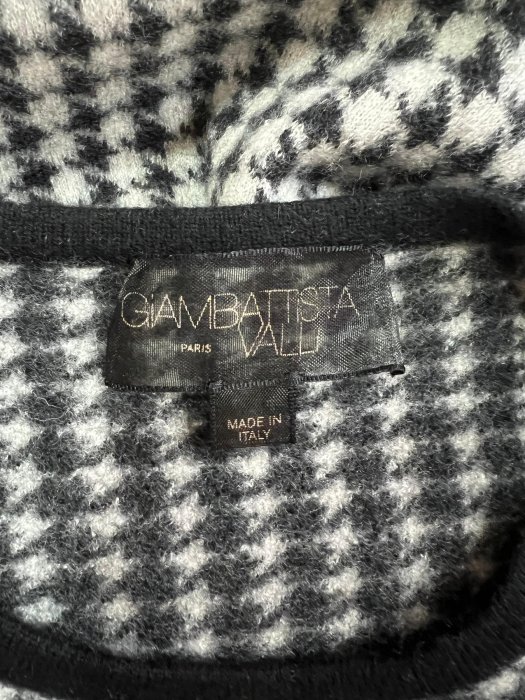 高奢名品~~GIAMBATTISTA VALLI 義大利製 黑白千鳥格cashmere毛衣便宜賣