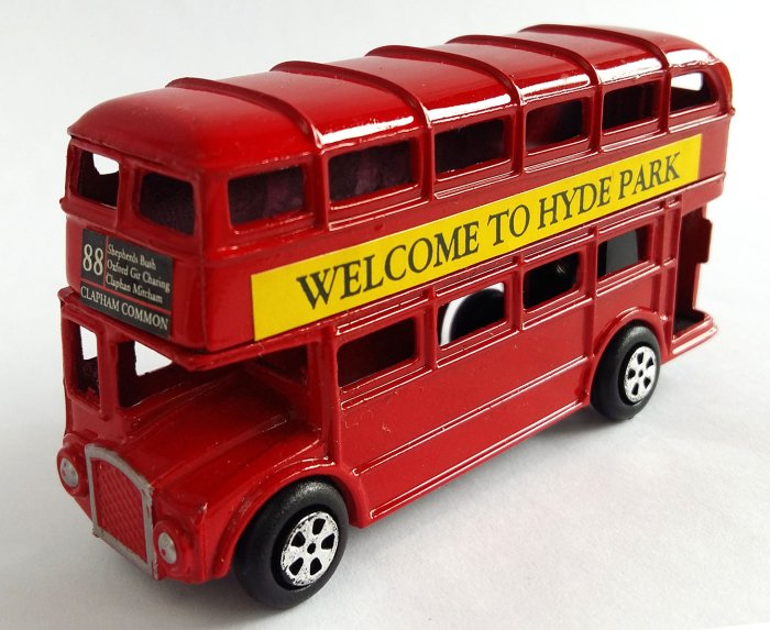 DIE-CAST MINIATURE NO.172A WELCOME TO HYDE PARK 金屬雙層巴士 削鉛筆器