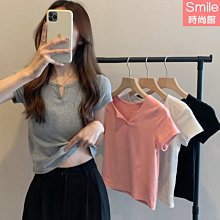 【V3528】SMILE-甜美可人．素面小V領露肚露肚短袖上衣