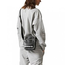 南◇現 Adidas Classic Mini Bag 小腰包 側背 肩背 方形包 皮革 DH1006 黑色