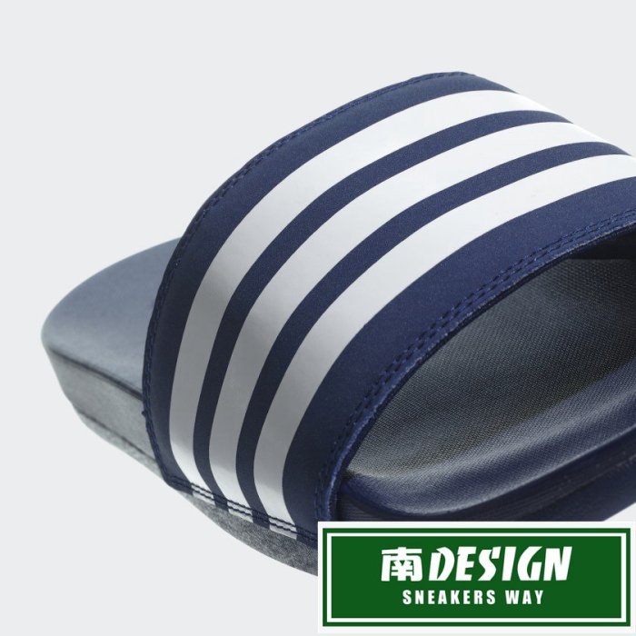 南 2021 3月Adidas ADILETTE COMFORT SLIDES B42114 藍白色 愛迪達 拖鞋 男女