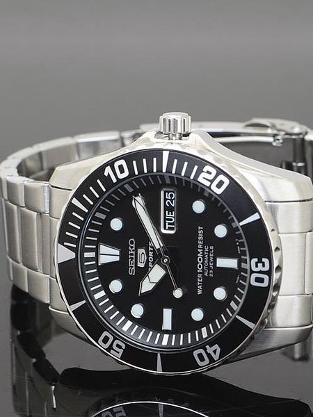 【金台鐘錶】SEIKO 精工錶 經典款 100m 機械錶 潛水錶 (黑水鬼) SNZF17K1  SNZF17