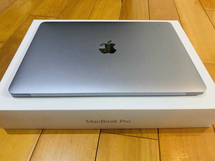 台中 2016年 MacBook Retina 12吋 m5 8G 512G 有傷 灰色 Apple 蘋果電腦