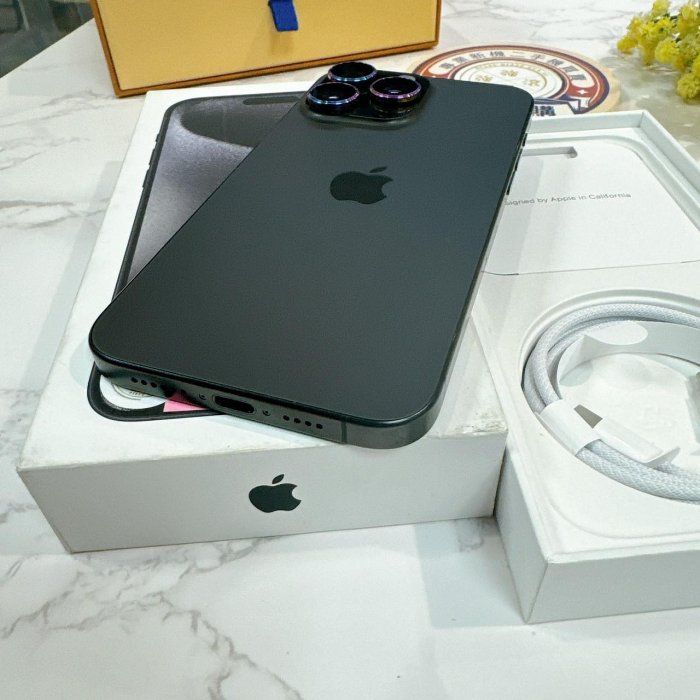二手 iPhone 15 Pro Max 256G 黑色 (保2024.02.06)  #74973