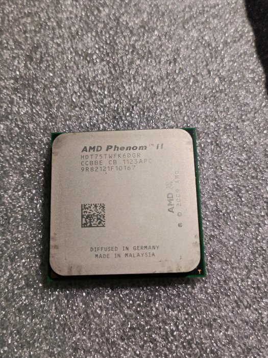 最頂級 六核心 AMD 1075T  新舊主機板AM3 AM3+全支援 飛龍II代 舊電腦的救星 吃雞大補丸 當代最強架構 功能強 僅存1顆