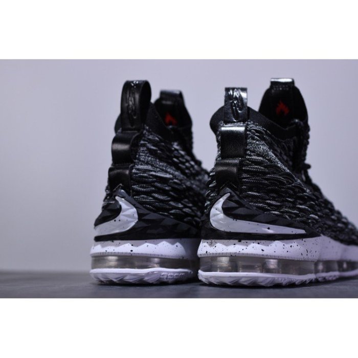 Nike LeBron 15 男 籃球鞋 雪花 灰 氣墊 897649 002 灰燼 zoom 編織