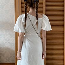 ＳｅｙｅＳ NYLON韓系復古3色露腰泡泡袖斜領洋裝