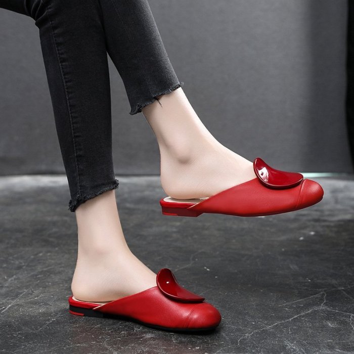 現貨熱銷-真皮半拖鞋女時尚外穿2021年夏季新款包頭網紅平底懶人紅色涼拖鞋