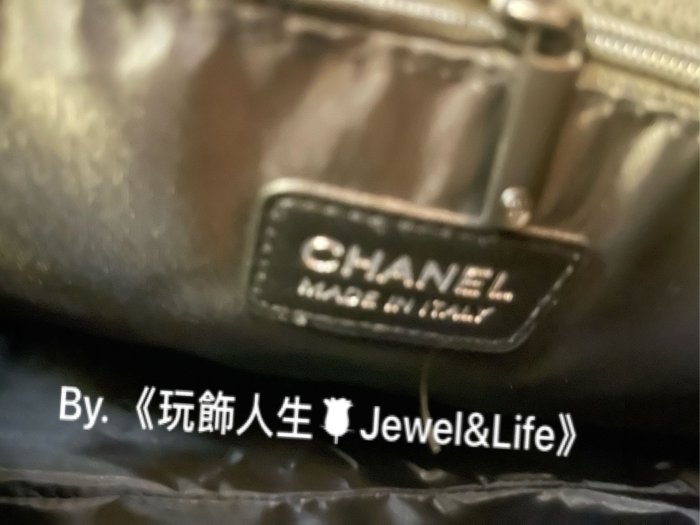 品牌VIP經典贈品MAKE UP系列💯 Chanel 超美 基本款皮質LOGO 加厚尼龍防潑水材質 黑白配色 旅行袋 斜背包 行李袋