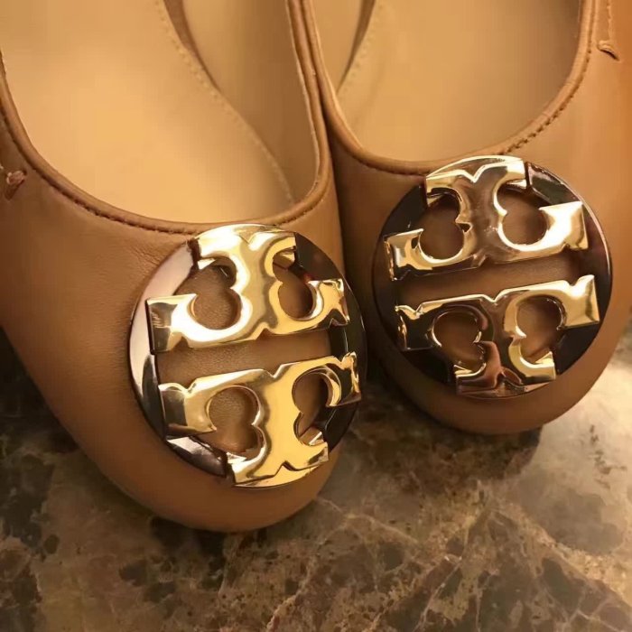 【全新正貨私家珍藏】TORY BURCH 新款木跟款上班舒適高跟鞋((2色5公分))