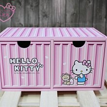 ♥小花花日本精品♥Hello Kitty 貨櫃兩抽置物盒 可收納許多飾品髮飾 擺放起來也相當可愛~3