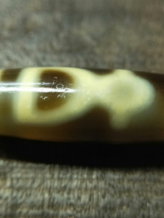 天珠，臺工奶油黃財神天珠鎖骨鍊，帶繩子，風化馬蹄紋，尺寸39