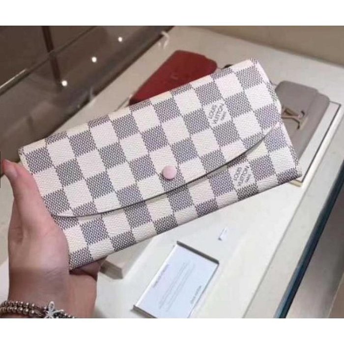 Louis Vuitton LV N63546 EMILIE 白棋盤格紋扣式零錢長夾