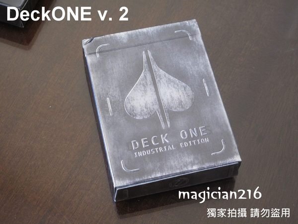 美國原廠Bicycle撲克牌 deckONE v2 工業級用牌2版 ~ 重金屬凸版印記 新版印刷鐵鏽牌盒